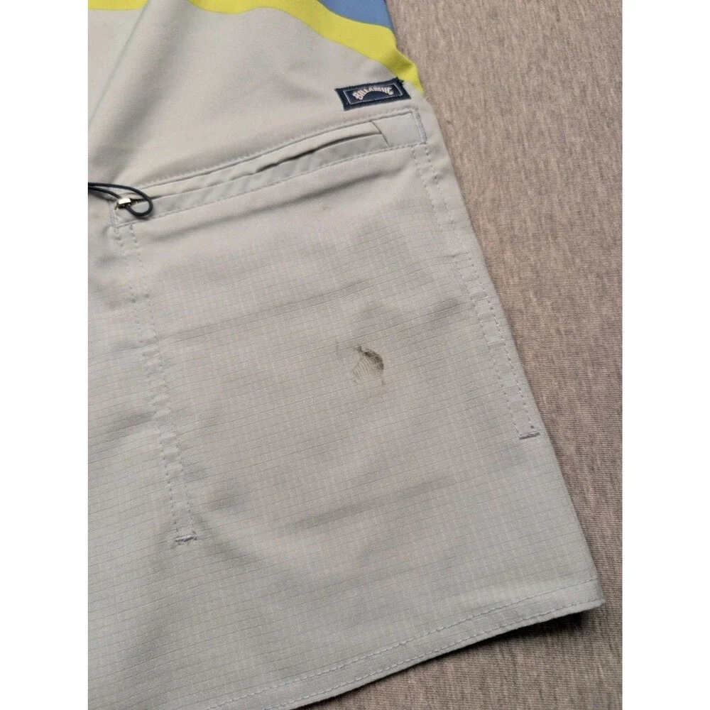 Billabong Arch Airlite Recycler Boardshorts Men's Size 30